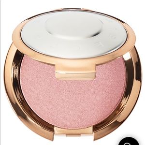 Becca Rose Quartz Flashes Seashell Highlighter HP